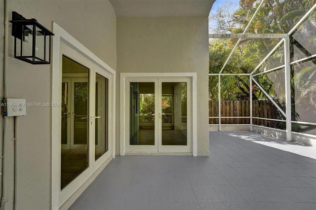 10153 NW 3rd Ct, Plantation, FL 33324