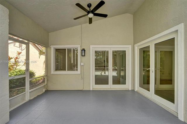 10153 NW 3rd Ct, Plantation, FL 33324