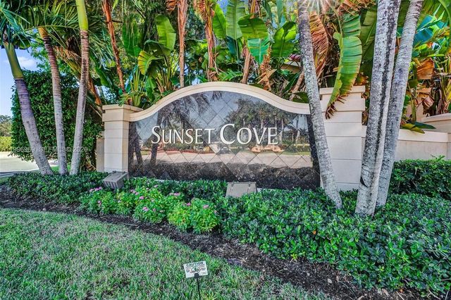 10153 NW 3rd Ct, Plantation, FL 33324