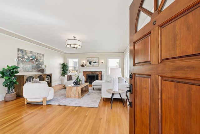 845 Woodland AVE, San Leandro, CA 94577