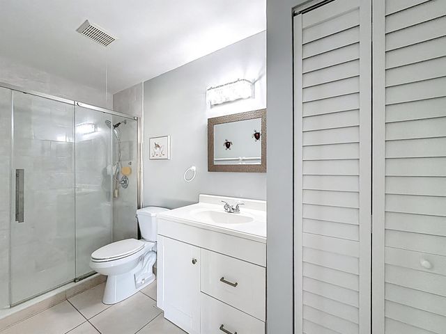 3586 La Playas Court D2, Greenacres, FL 33463