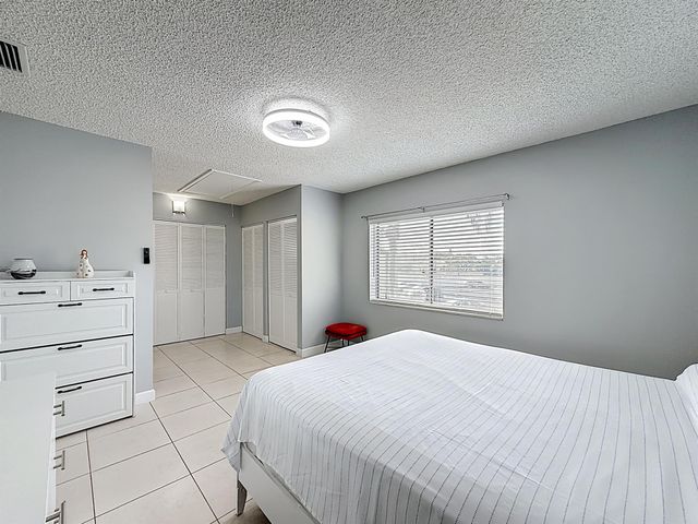 3586 La Playas Court D2, Greenacres, FL 33463