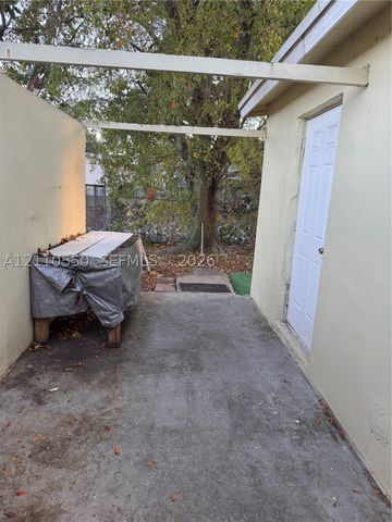 6532 SW 18th Ct 6532, North Lauderdale, FL 33068