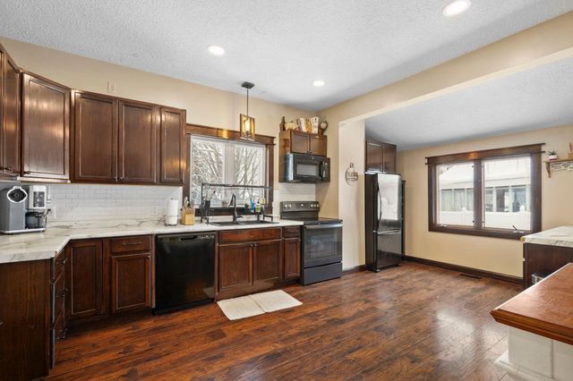 30120 Redwing Avenue, Shafer, MN 55074