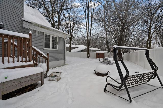 30120 Redwing Avenue, Shafer, MN 55074