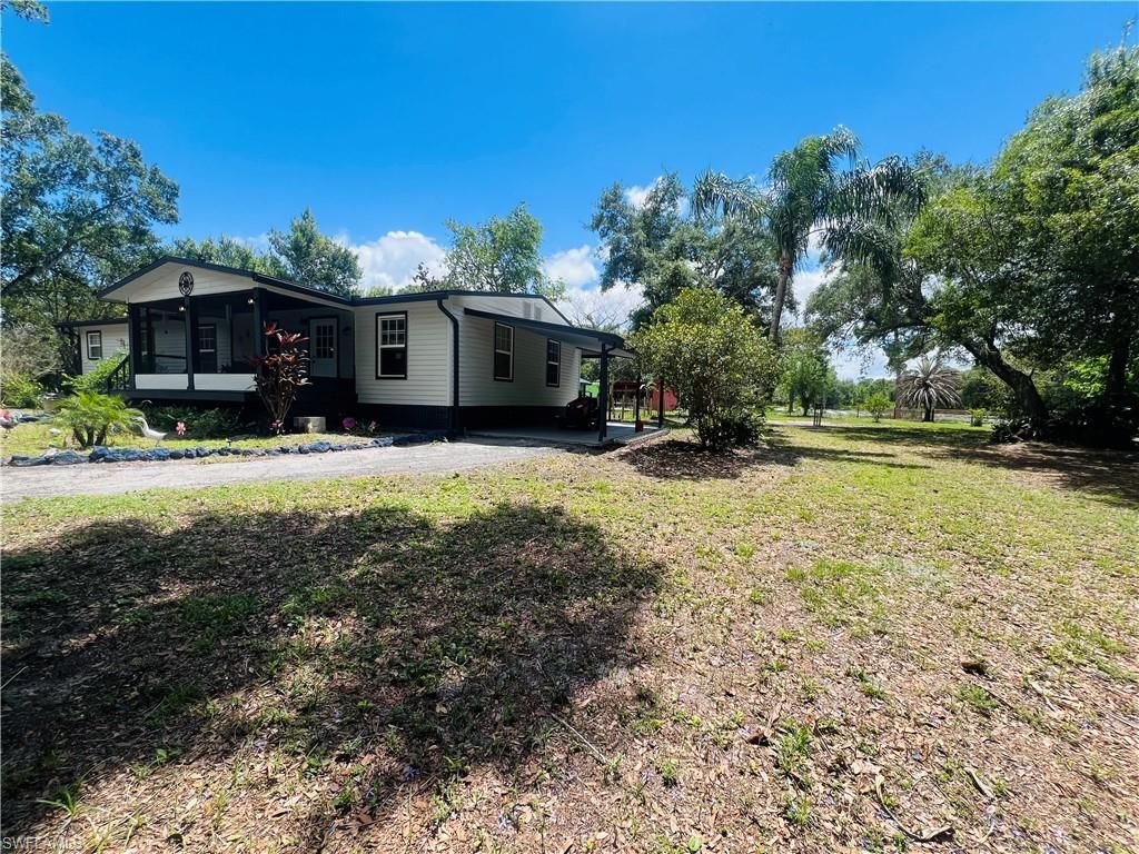 155 Evans RD, LABELLE, FL 33935 — photo 3