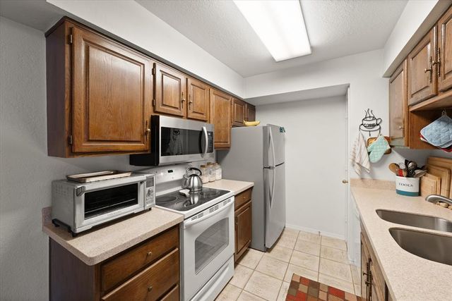 14315 N Pennsylvania Avenue 13H, Oklahoma City, OK 73134