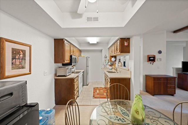 14315 N Pennsylvania Avenue 13H, Oklahoma City, OK 73134