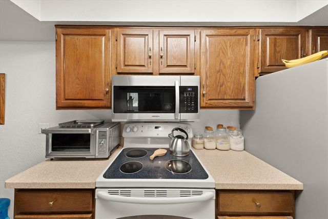 14315 N Pennsylvania Avenue 13H, Oklahoma City, OK 73134
