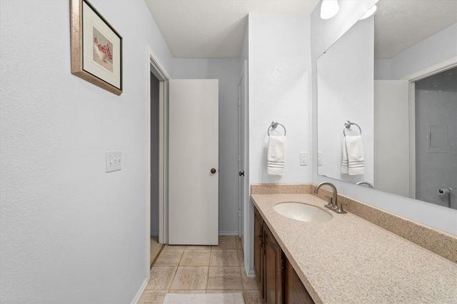 14315 N Pennsylvania Avenue 13H, Oklahoma City, OK 73134