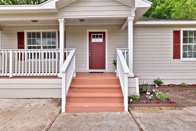 268 Tweedy Bird Lane, Whitewright, TX 75491