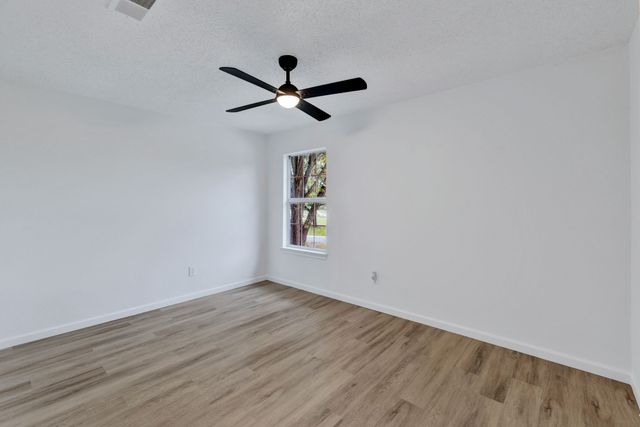 268 Tweedy Bird Lane, Whitewright, TX 75491
