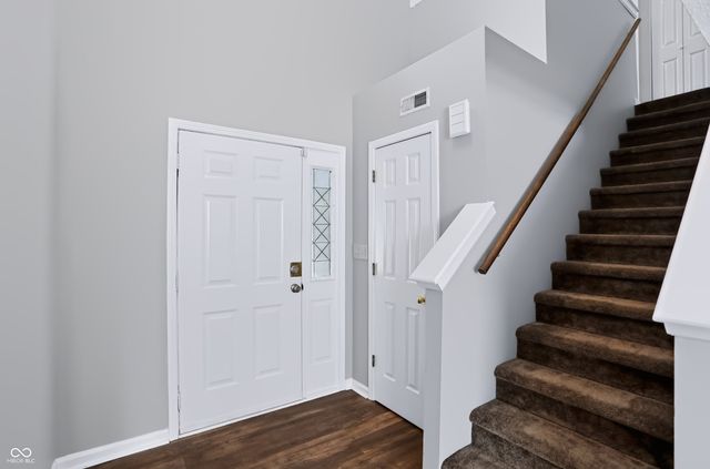 5439 Lake Boggs Street, Indianapolis, IN 46254