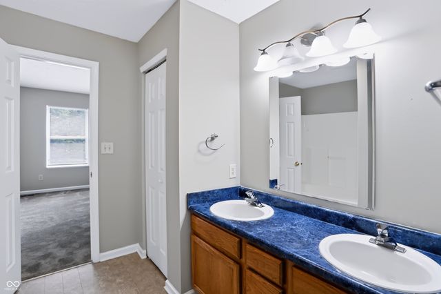 5439 Lake Boggs Street, Indianapolis, IN 46254