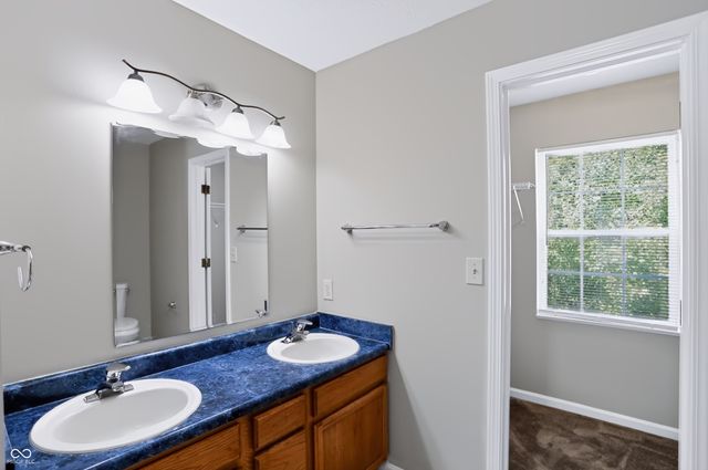 5439 Lake Boggs Street, Indianapolis, IN 46254