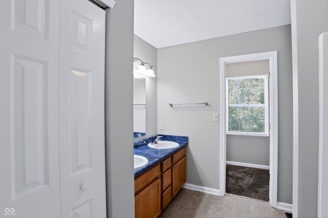 5439 Lake Boggs Street, Indianapolis, IN 46254