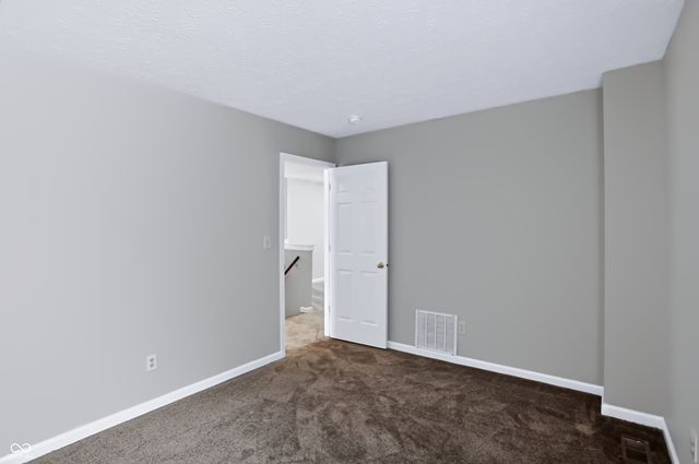 5439 Lake Boggs Street, Indianapolis, IN 46254