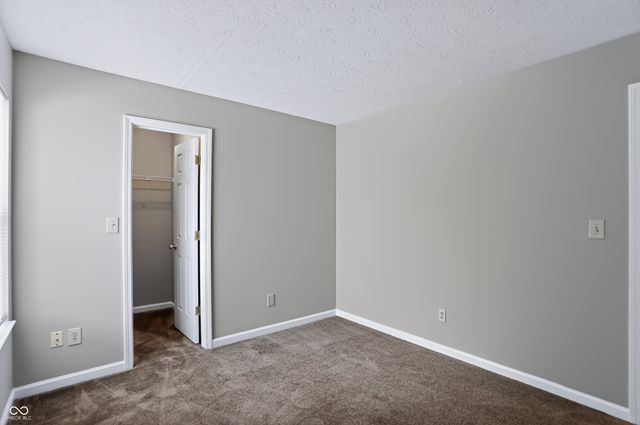 5439 Lake Boggs Street, Indianapolis, IN 46254