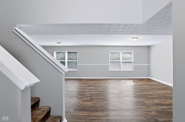 5439 Lake Boggs Street, Indianapolis, IN 46254