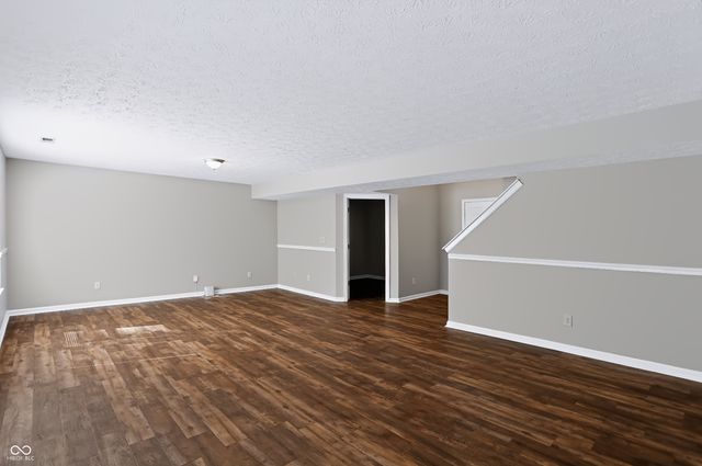5439 Lake Boggs Street, Indianapolis, IN 46254