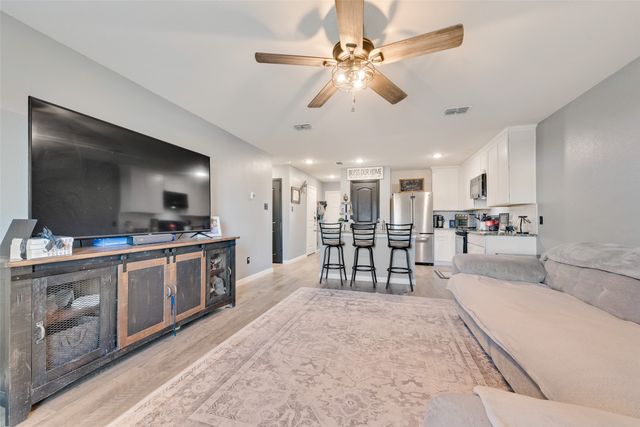 2716 William Street, Mabank, TX 75147