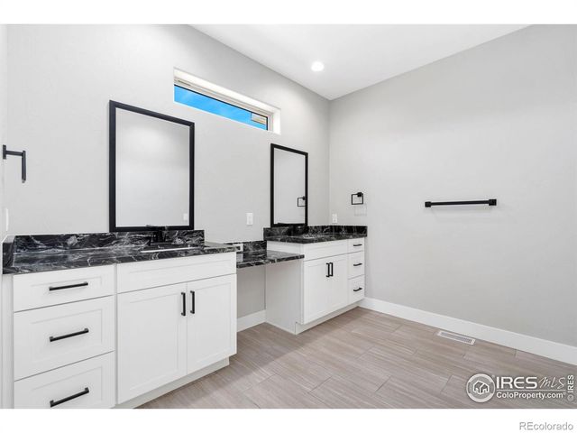 32 Lakeview Circle, Fort Morgan, CO 80701