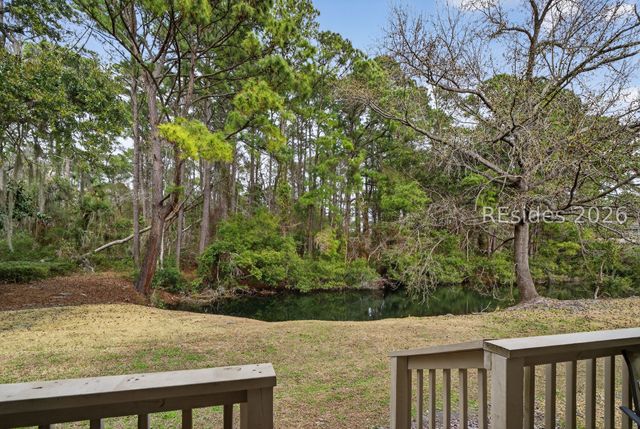 5 Gum Tree Rd Apt H15, Hilton Head Island, SC 29926