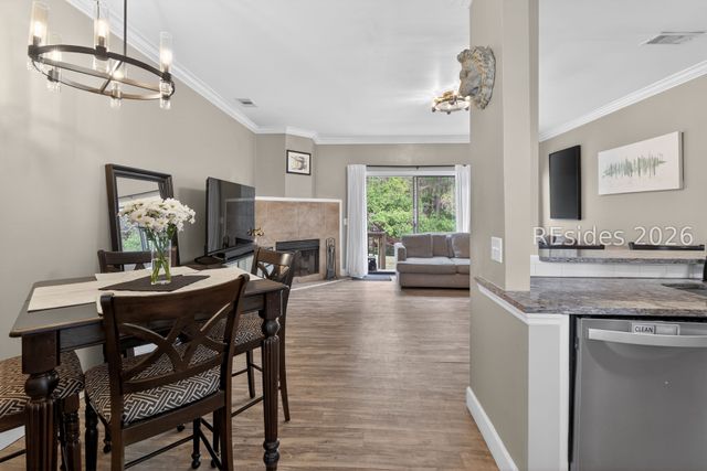 5 Gum Tree Rd Apt H15, Hilton Head Island, SC 29926