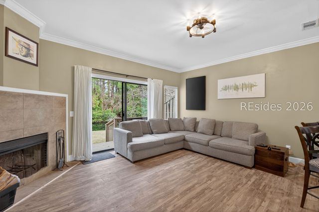 5 Gum Tree Rd Apt H15, Hilton Head Island, SC 29926