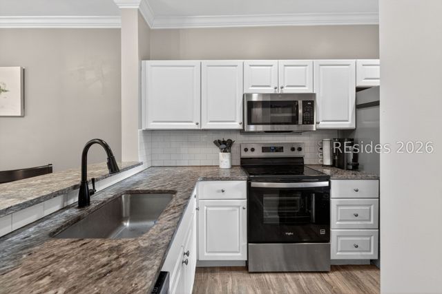 5 Gum Tree Rd Apt H15, Hilton Head Island, SC 29926