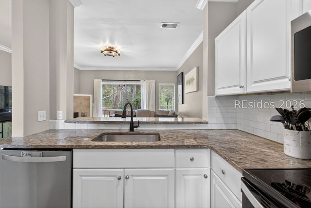 5 Gum Tree Rd Apt H15, Hilton Head Island, SC 29926