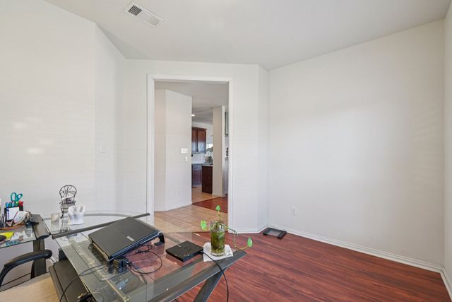 801 Cascade Drive, Glenn Heights, TX 75154