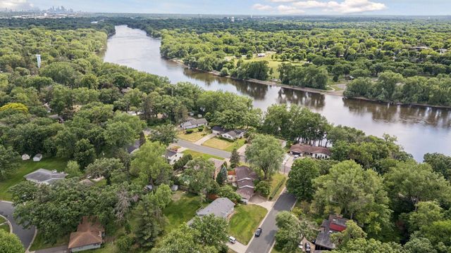 7610 Alden Way NE, Fridley, MN 55432