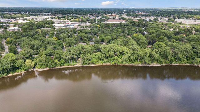 7610 Alden Way NE, Fridley, MN 55432