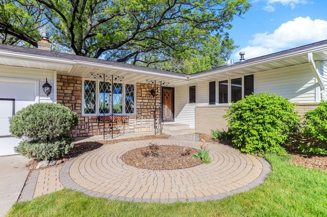 7610 Alden Way NE, Fridley, MN 55432