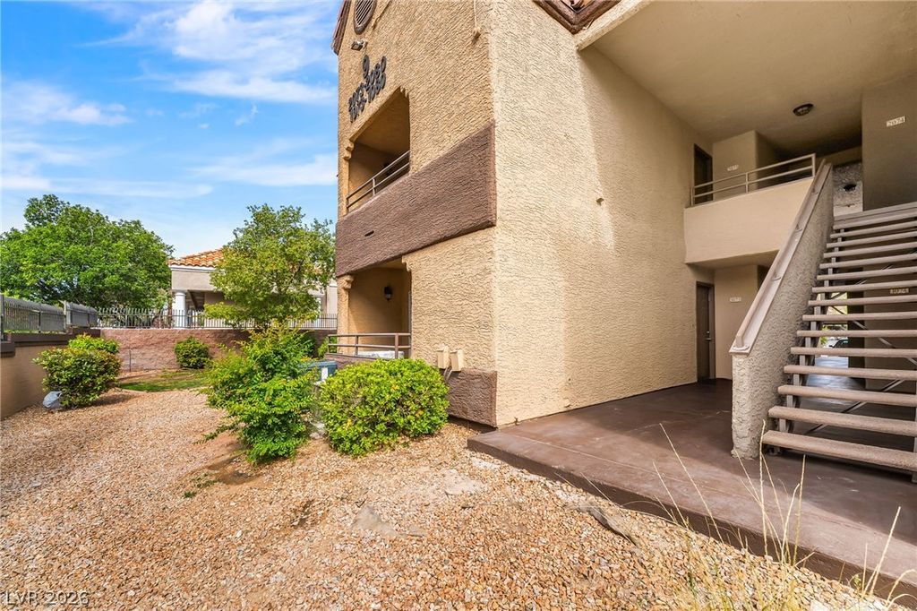 Image 25 of property listing at 2200 South Fort Apache Road 2073, Las Vegas, NV 89117