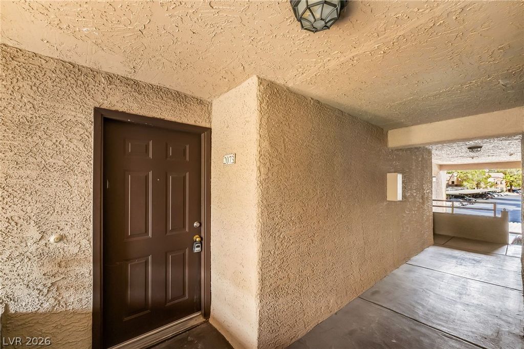 Image 27 of property listing at 2200 South Fort Apache Road 2073, Las Vegas, NV 89117