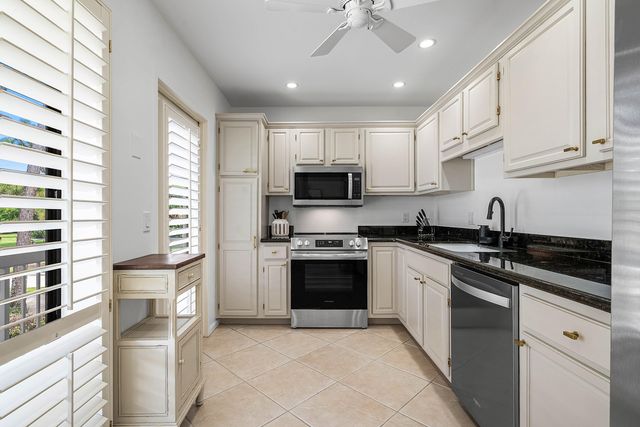 4367 N QUAIL RIDGE Drive N B, Boynton Beach, FL 33436