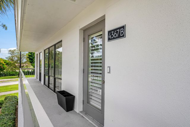 4367 N QUAIL RIDGE Drive N B, Boynton Beach, FL 33436