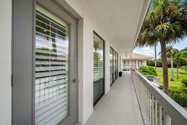 4367 N QUAIL RIDGE Drive N B, Boynton Beach, FL 33436