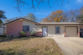 2821 N Bell Avenue, Denton, TX 76209