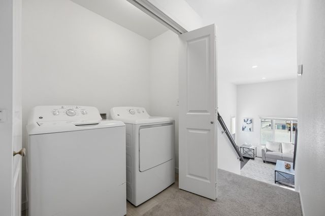 7373 22nd Street S, Fargo, ND 58104