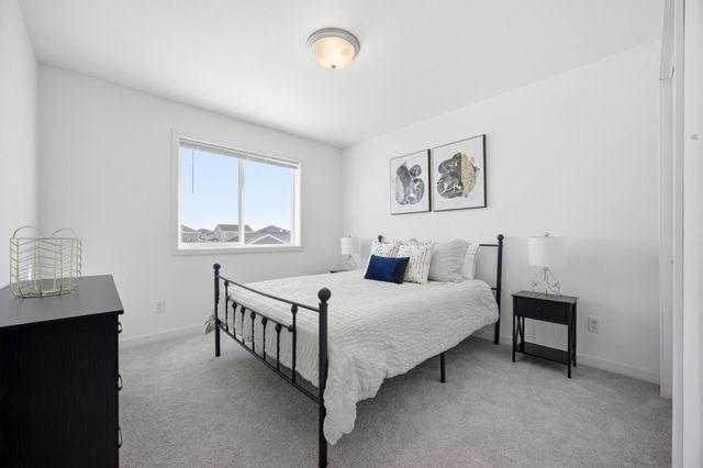 7373 22nd Street S, Fargo, ND 58104