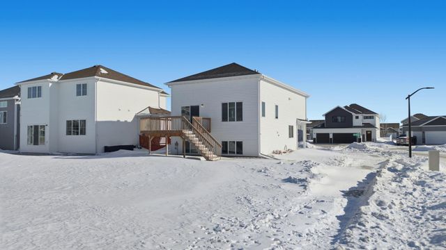 7373 22nd Street S, Fargo, ND 58104