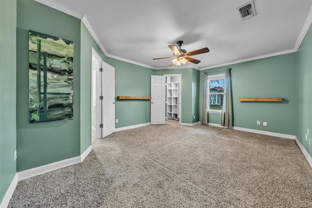 1205 Clover Hill Road, Mansfield, TX 76063