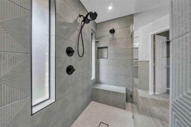 1205 Clover Hill Road, Mansfield, TX 76063