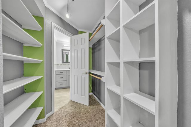 1205 Clover Hill Road, Mansfield, TX 76063