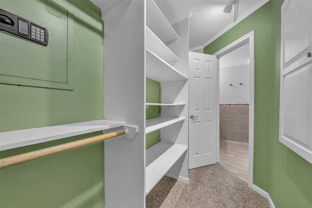 1205 Clover Hill Road, Mansfield, TX 76063