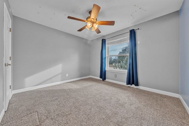 1205 Clover Hill Road, Mansfield, TX 76063