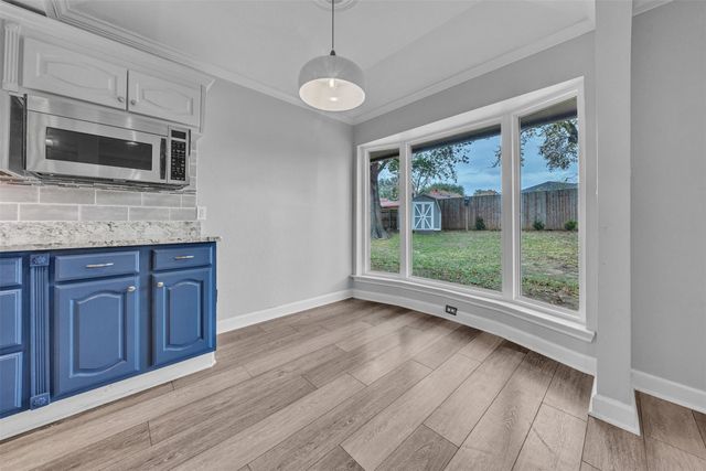 1205 Clover Hill Road, Mansfield, TX 76063